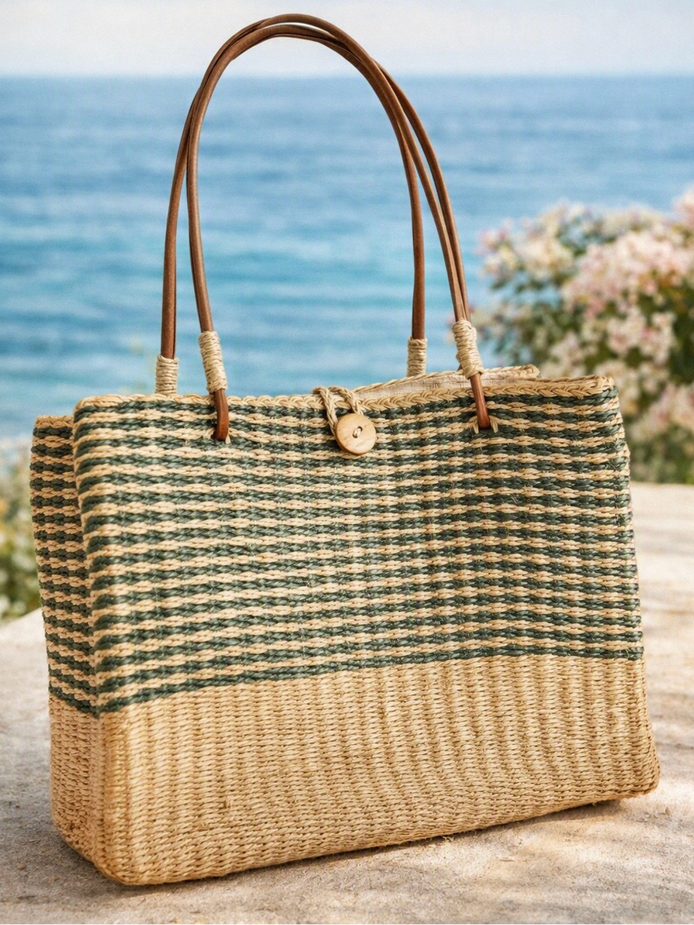 NWOT Woven Straw Tote Bag Natural Stylish Beach Handbag Rustic Boho Artisanal